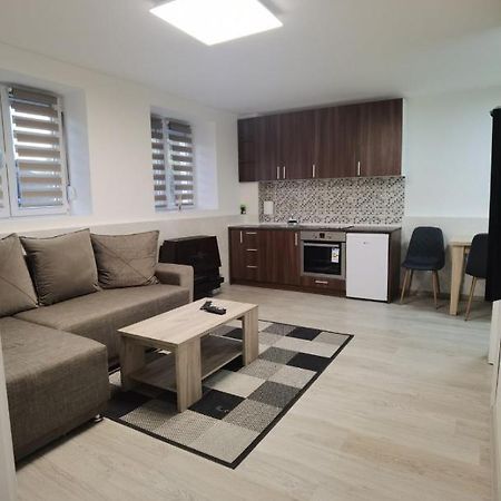 Kraguj Apartman 2 Kragujevac Esterno foto