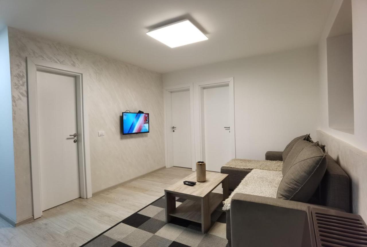 Kraguj Apartman 2 Kragujevac Esterno foto